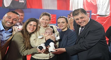 Başkan Tugay'dan Çeşme'ye yatırım sözü