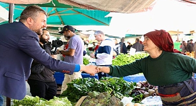 CHP'li Duman Bucalı pazarcılarla buluştu 
