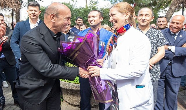 Başkan Soyer sağlık çalışanlarının bayramını kutladı