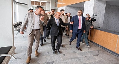 Başkan Soyer yapımı tamamlanan Selçuk İlçe Terminali’ni ziyaret etti