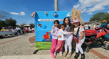 Karşıyakalı çocuklar 2. El Pazarı’nda bir araya geldi