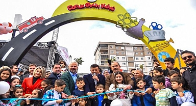 Türkiye’nin en büyük çocuk köyü, Menemen’de açıldı 