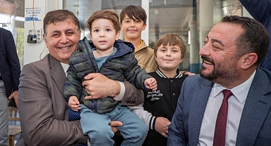 Başkan Tugay Ödemiş’te Helviş Bayramı’na katıldı