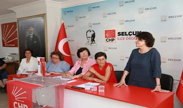 CHP Efes Selçuk Kadın Kollarında Köklü Değişim