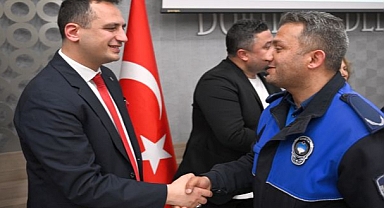 Başkan Ömer Eşki işçilerle bayramlaştı 