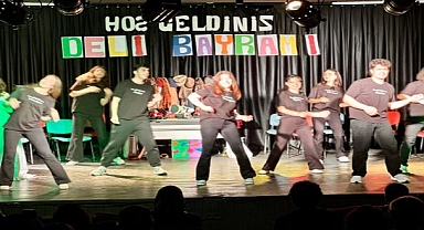 “Deli Bayramı” Oyunu Sahnede