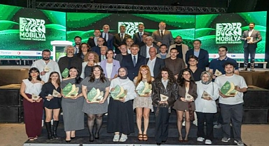 Ezber Bozan Tasarımcılar Ödüllerine Kavuştu