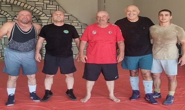 Kendi Adını Taşıyan Güreş Spor Kulübü Kurarak Yeni Şampiyonlar Yetiştiriyor