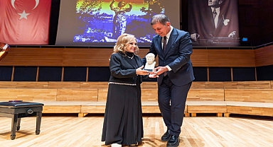 Kültürün, sanatın, bilimin ve emeğin yanında olmayı sürdüreceğiz