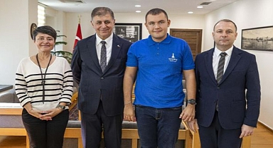 Tarihi başarılara imza atan Tuna, Başkan Tugay’la buluştu