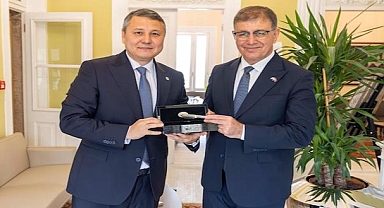 Başkan Tugay Kazakistan heyetini ağırladı