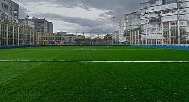 Büyükşehir'den gençlere beş yeni halı saha