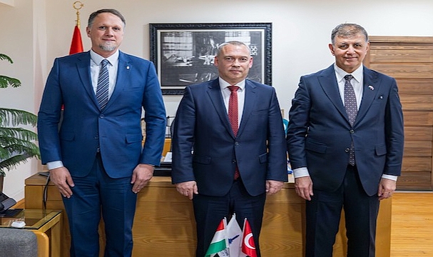 Başkonsolostan İzmir'e övgü