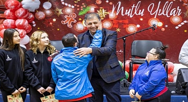 “Bize mutluluk gözyaşları döktürün”