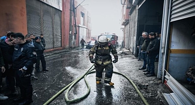 Buca’da depo yangını kısa sürede söndürüldü