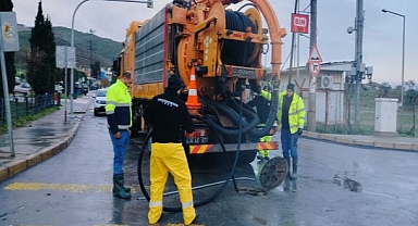 İzmir’de yağış alarmı sürüyor