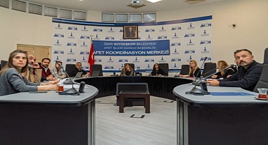 İzmir’de yağış sonrası hasar tespit ve müdahale çalışmaları devam ediyor