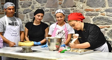 İzmir’in Meslek Fabrikası iş, aş, umut üretiyor