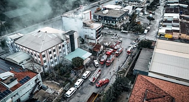 Bornova’daki fabrika yangını söndürüldü
