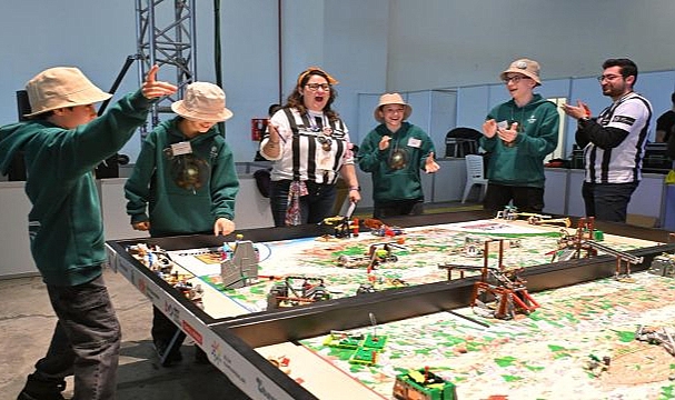 Genç mucitler Fuar İzmir'de yarıştı