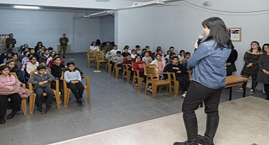 İzmir’de çocuklar iklim için ayakta