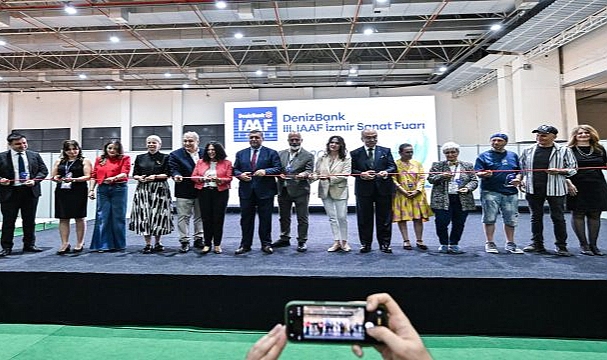 İzmir’de sanat buluşması başladı