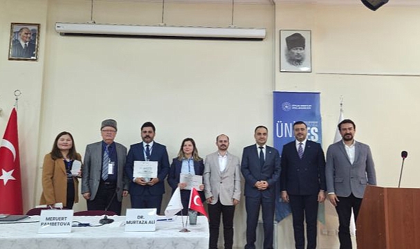 İzmir’de “Türk Dünyasında Ortak Türk Medyası: Sorunlar ve Çözüm Önerileri” Paneli Gerçekleştirildi