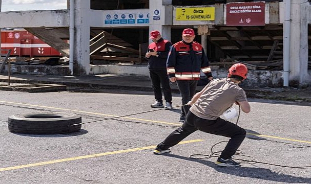 İzmir İtfaiyesi’nde zorlu sınav maratonu başladı