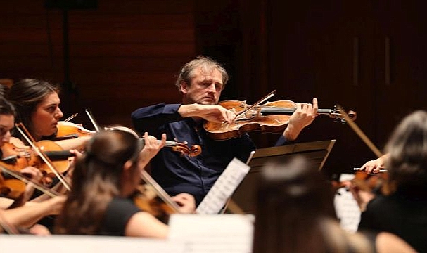 İzmir Oda Orkestrası’ndan unutulmaz gece