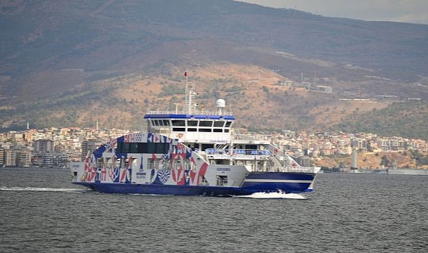 İZDENİZ'in ek seferleriyle 20 bin araç trafiğe çıkmadı