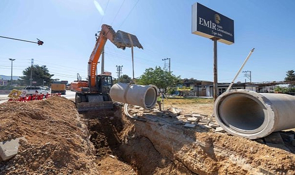 İZSU, kentin Güney Bölgesi’nde 50 kilometrelik altyapı ağını örüyor.