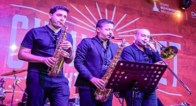 30 Ağustos coşkusu İzmir’in dört yanını saracak