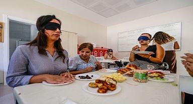 Görme engellilere rehberlik edecek personele özel eğitim
