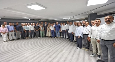 YENİ Parti İzmir’de kongre öncesi kritik viraj: Kim kalacak, kim değişecek?